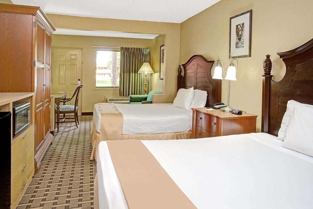 Travelodge Suites By Wyndham Kissimmee Orange מראה חיצוני תמונה